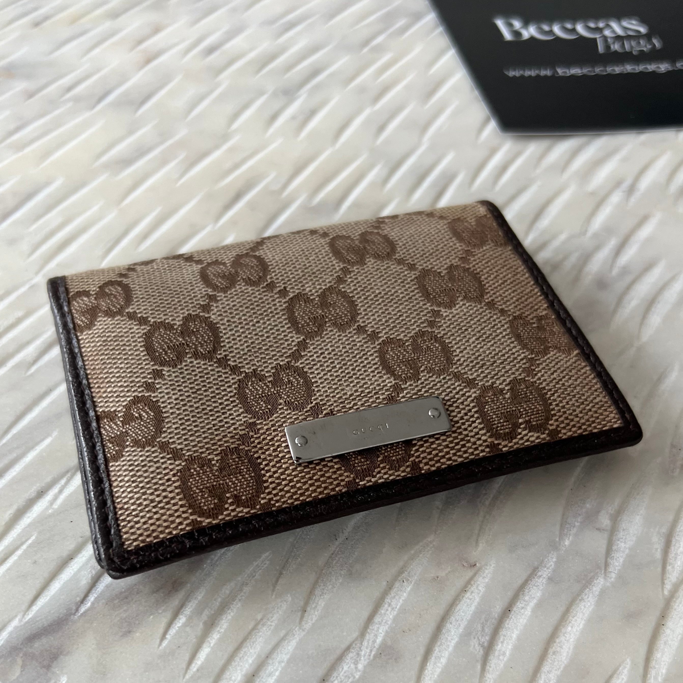 GUCCI Ebony Beige GG Canvas and Leather BI Fold Compact Cardholder