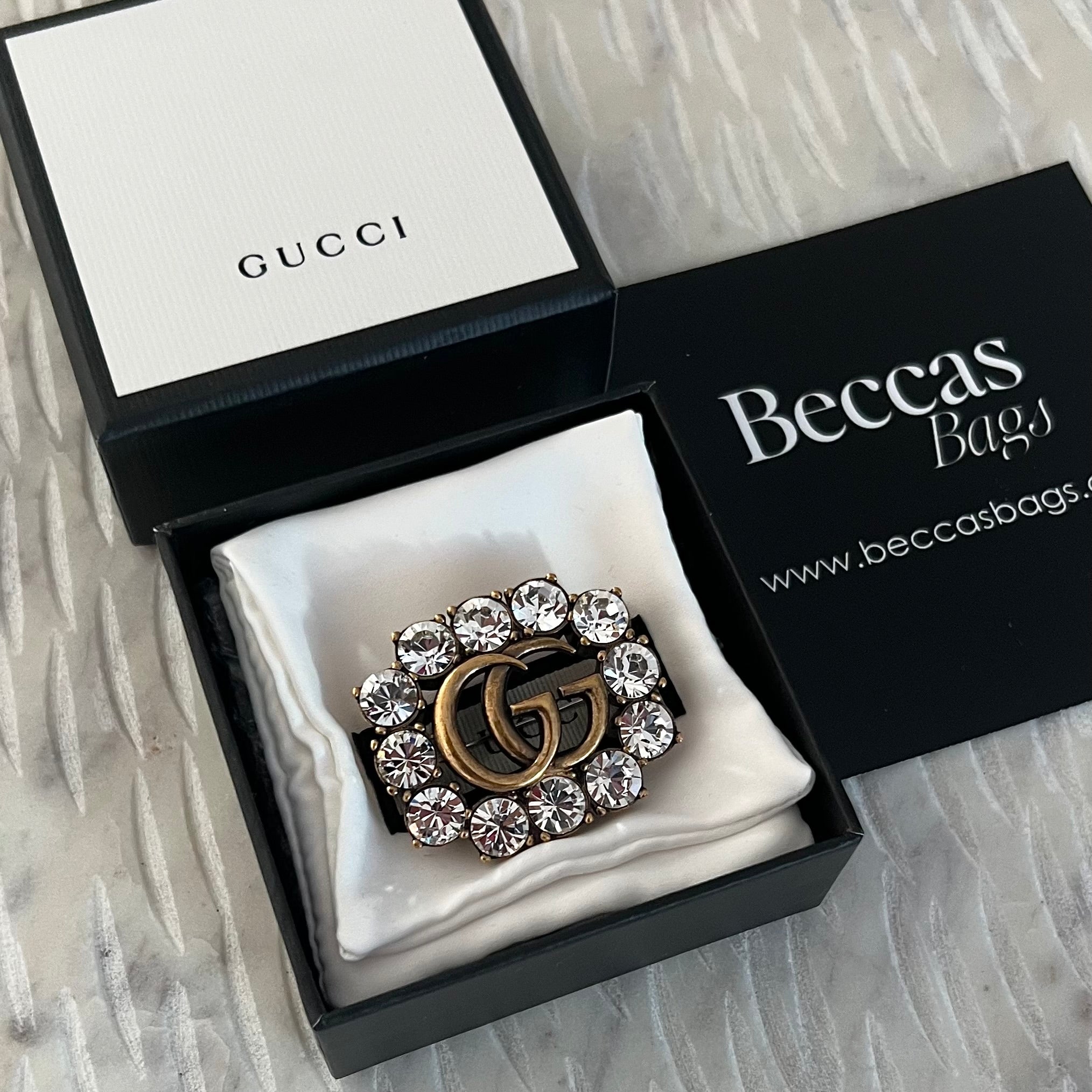 GUCCI METAL DOUBLE G BROOCH WITH CRYSTALS