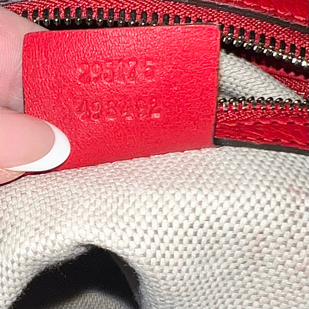 GUCCI Pebbled Calfskin Medium Soho Hobo Red