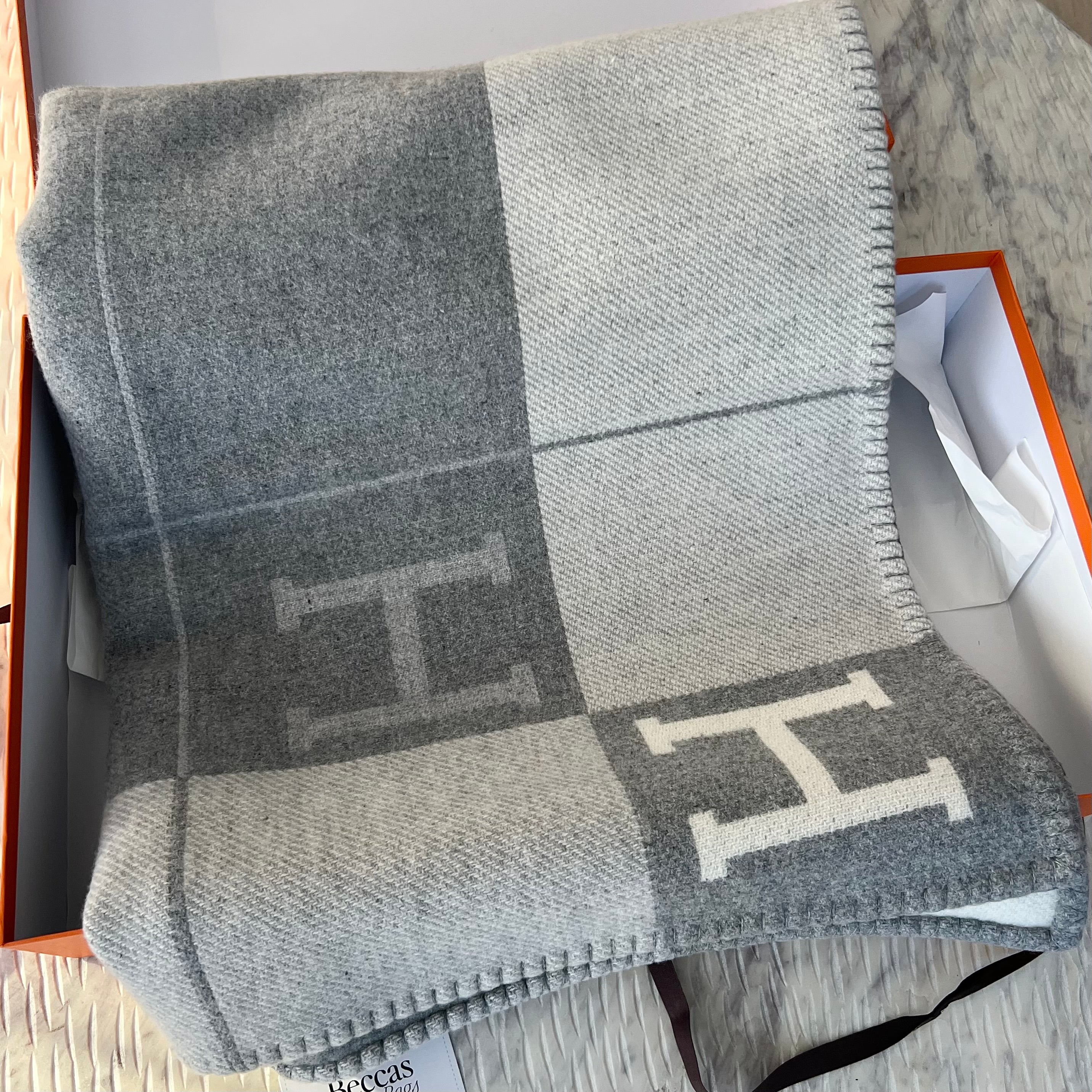 HERMES Avalon III throw blanket