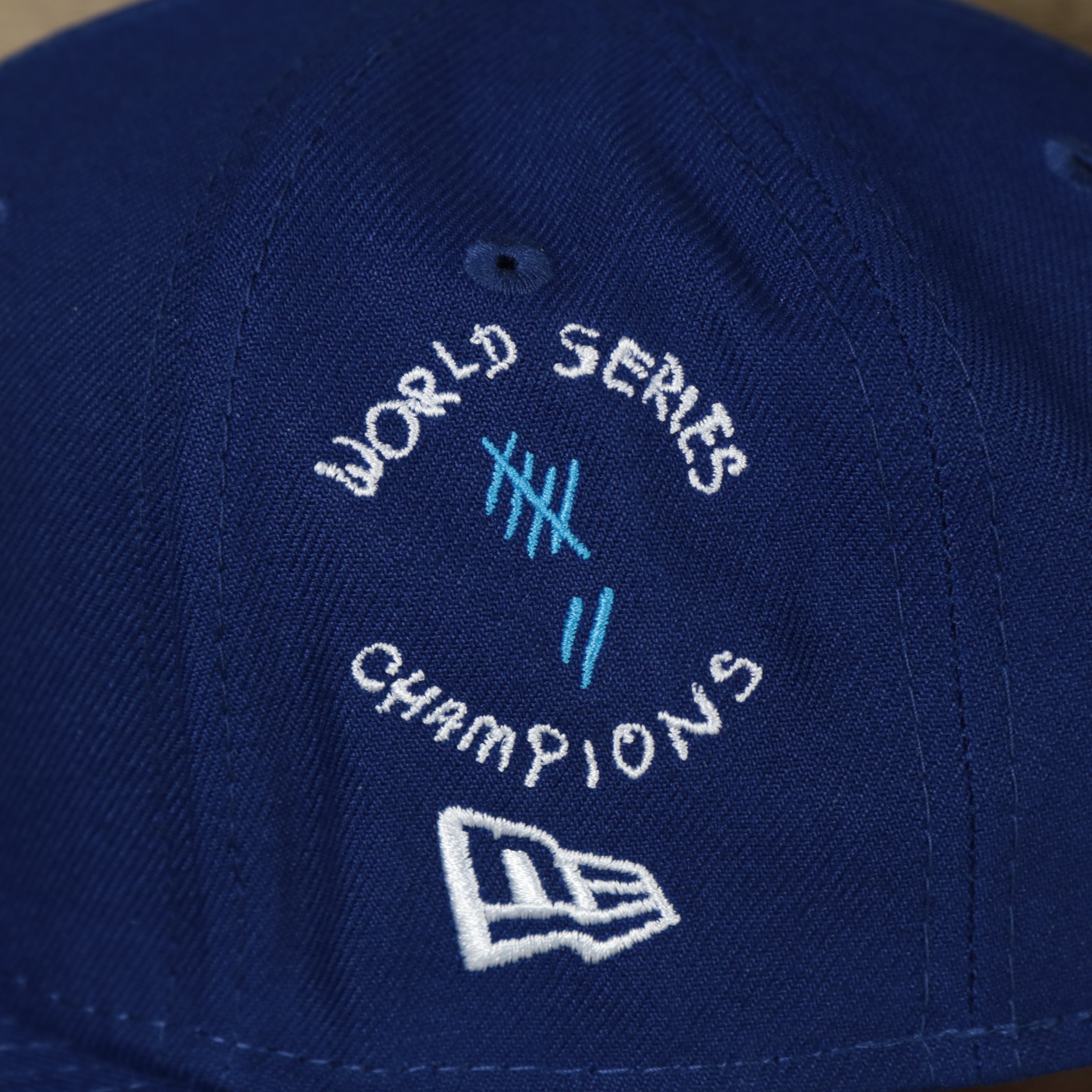 Los Angeles Dodgers “Scribble” Side Patch Gray Bottom 59Fifty Fitted Cap | Royal