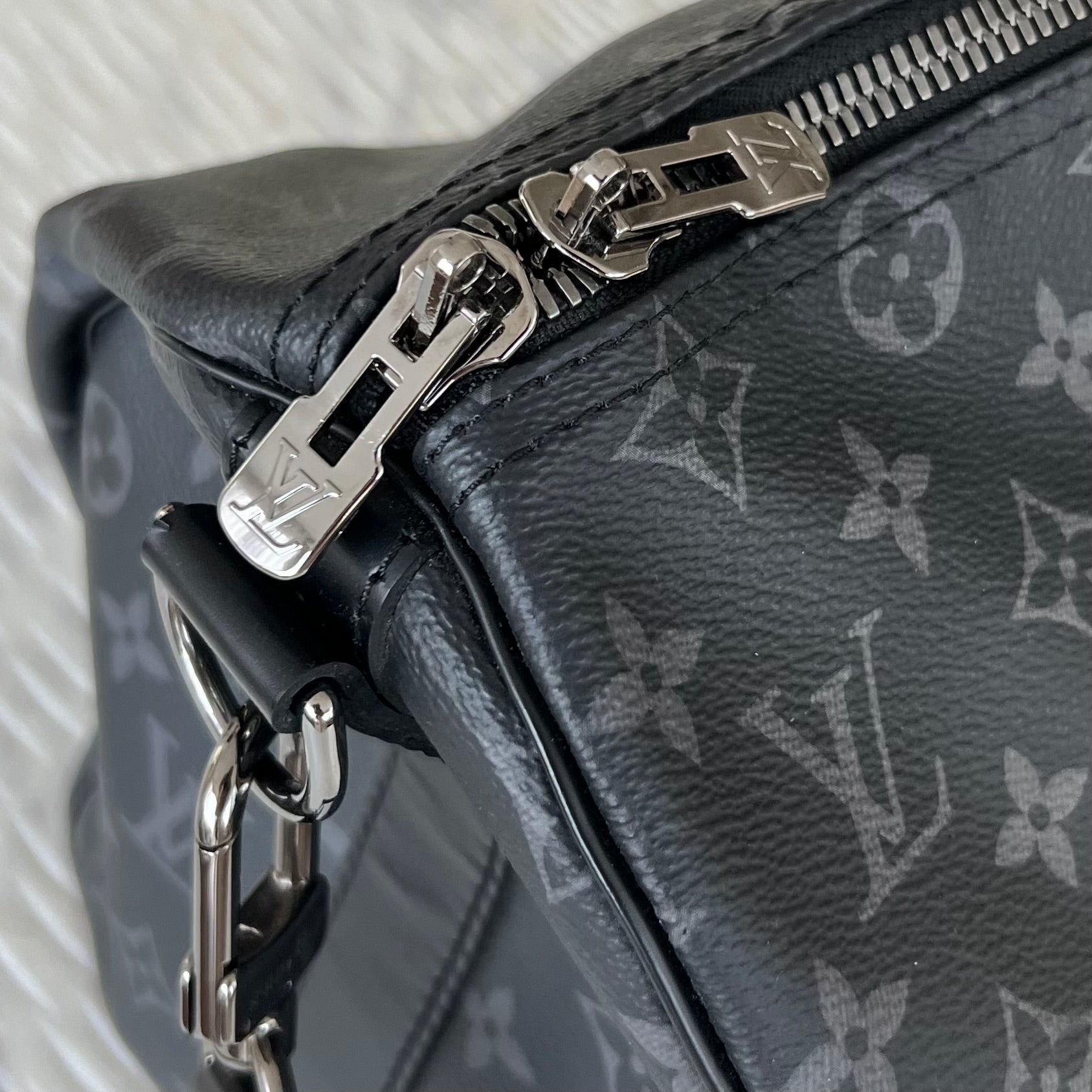 Louis Vuitton Keepall Bandoulière 45