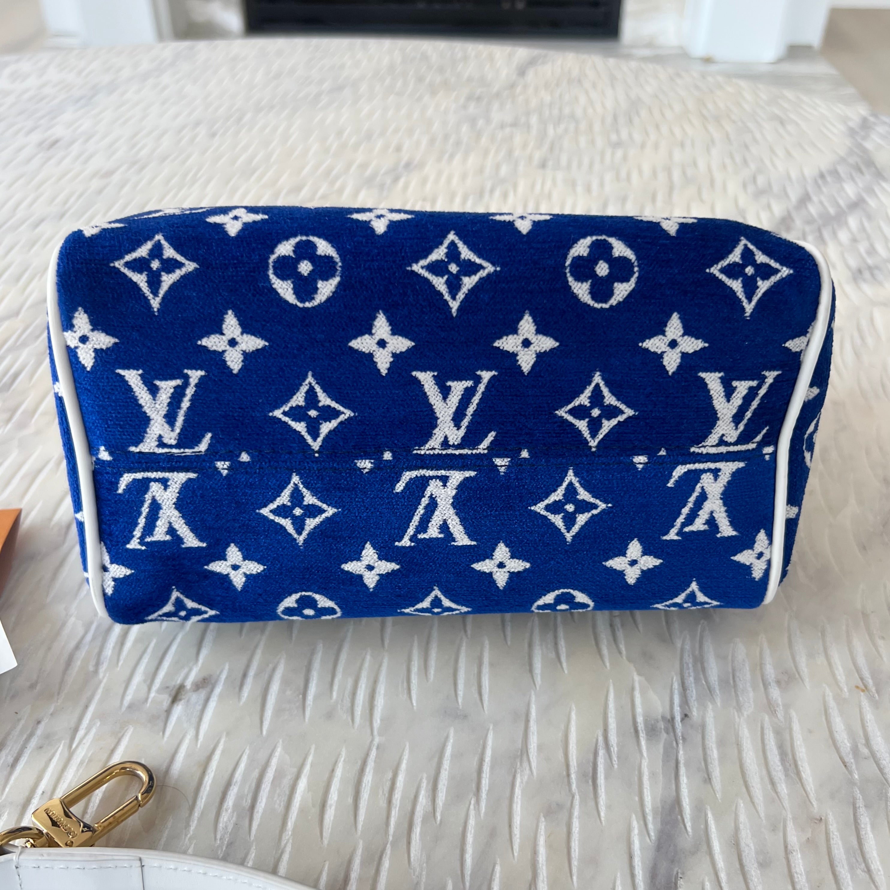 Louis Vuitton Speedy Bandoulière 20