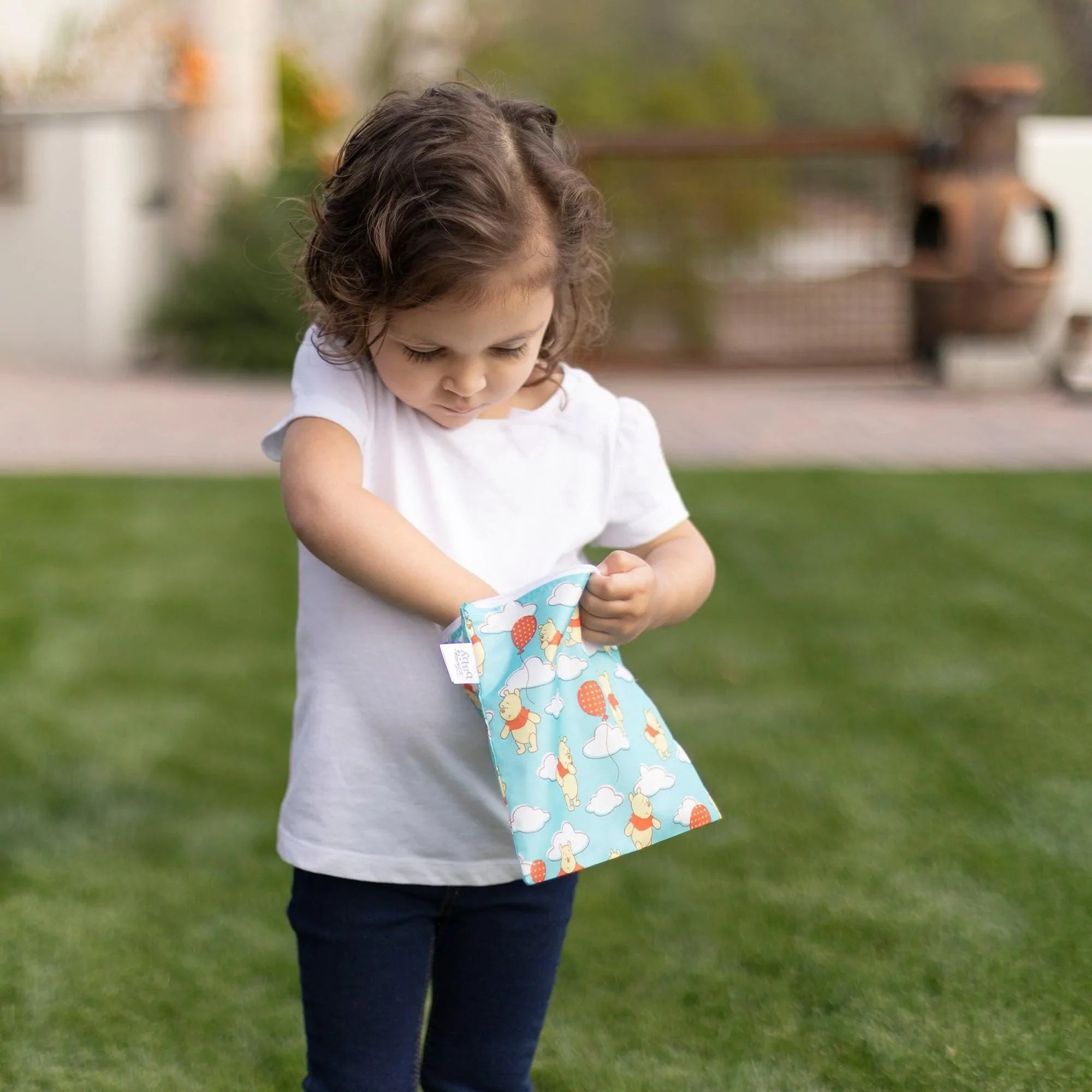 Reusable Snack Bag, Large: Winnie the Pooh Balloons