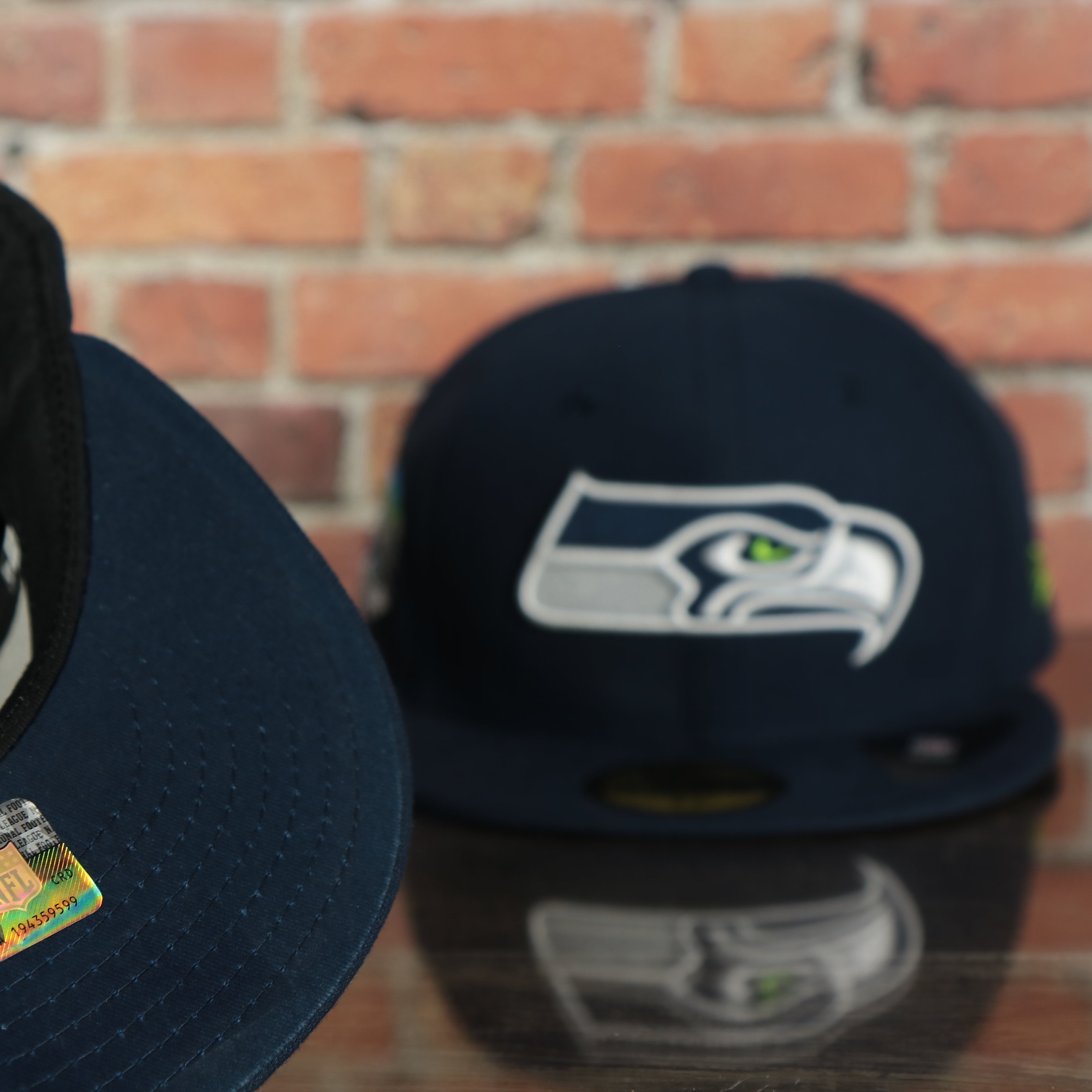 Seattle Seahawks Seattle Skyline Side patch Navy Blue Underbrim 59Fifty Fitted Cap | Navy Blue Fitted Cap