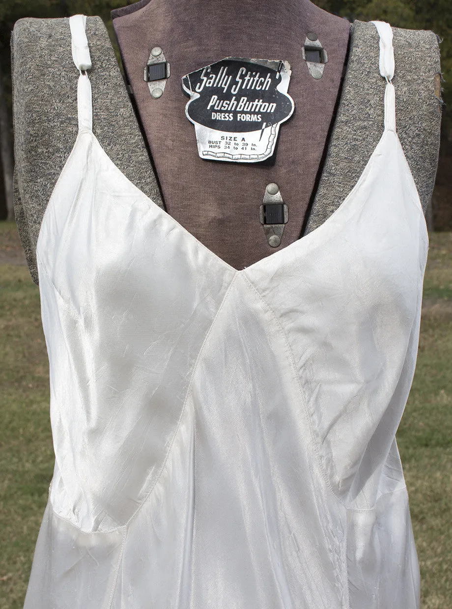 Vintage Women’s Intimates - Moonstone Slip