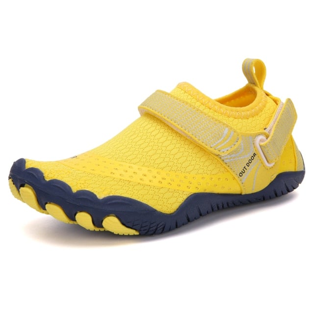 Yellow Color Quick Dry Breathable Hiking Beach Sport Aqua Shoes for Men